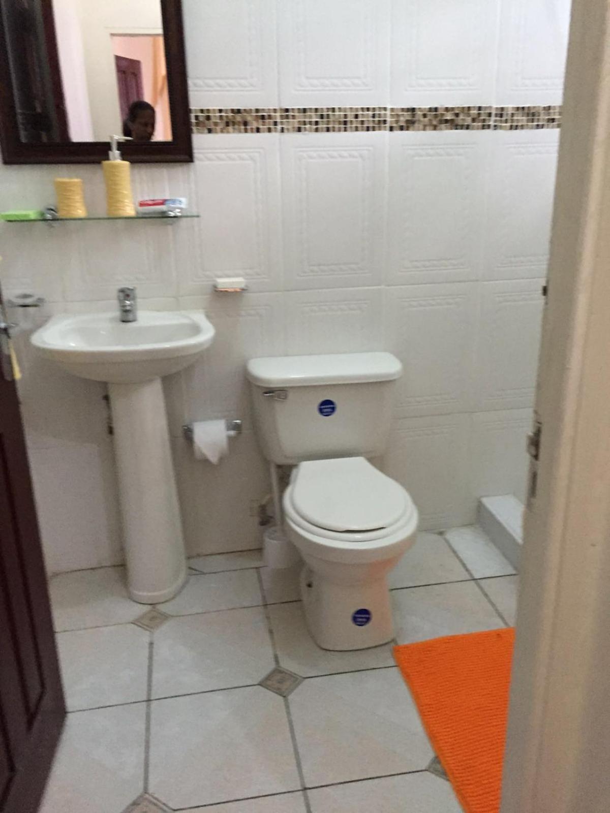 Goldenview Guesthouse Ocho Rios Exteriör bild